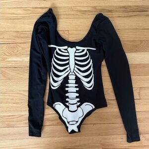 Long Sleeve bodysuit - Black and White